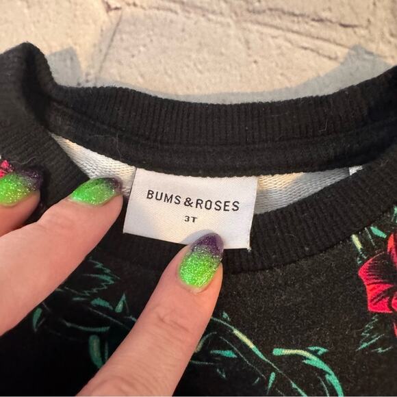 Bums and Roses Hearts and Thorns Valentine’s Jogger Set - Picture 4 of 5